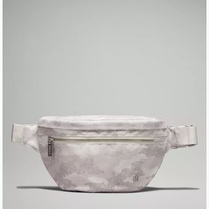 lululemon City Adventurer Belt Bag nwt